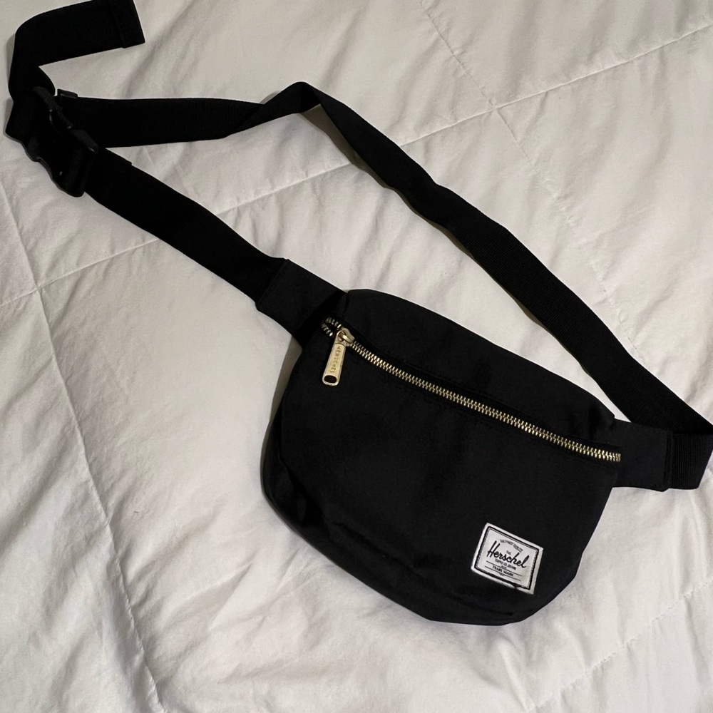 Fanny pack